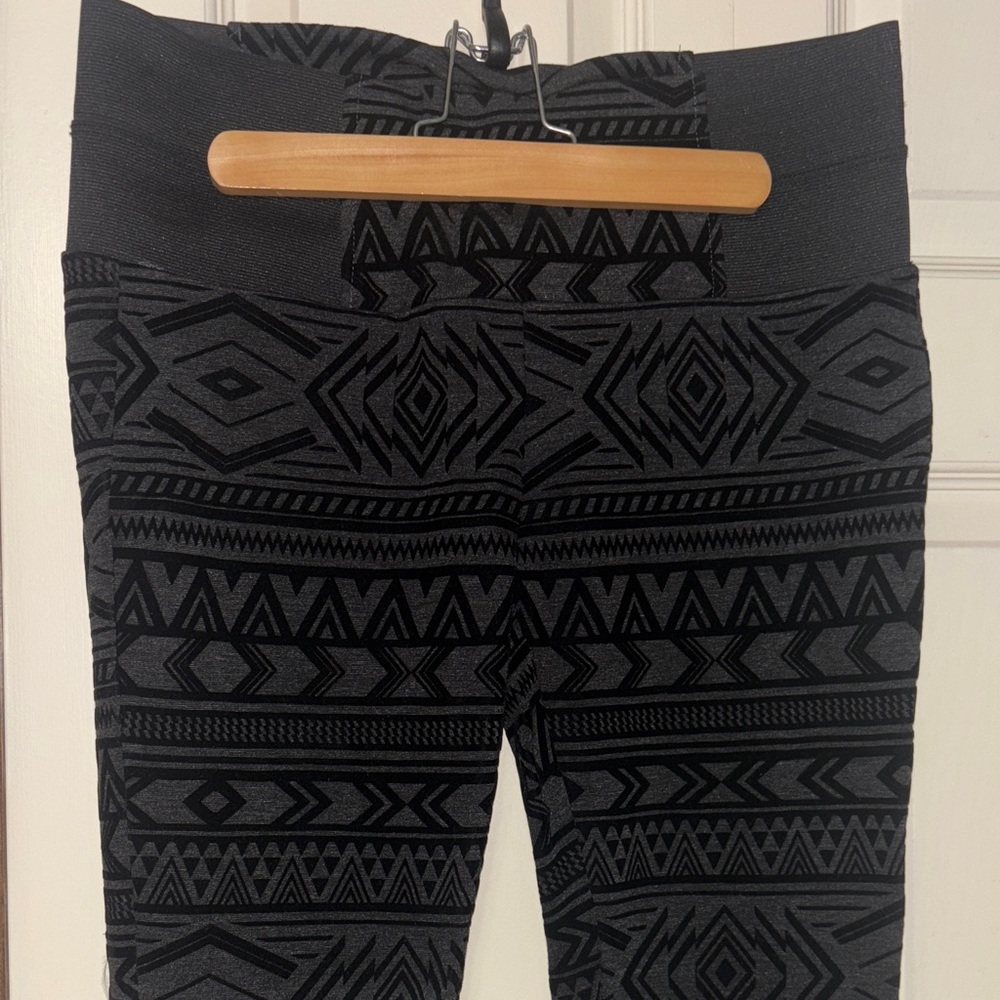 Boom Boom Jeans Black velvet and Gray Patterned Leggings
